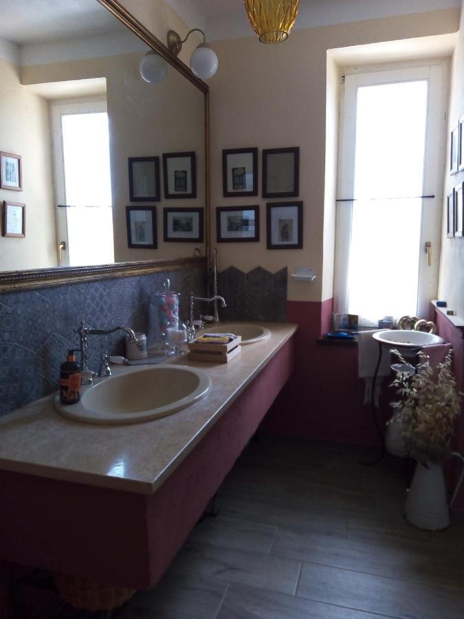 B&B La Gallinella Rossa Baschi Eksteriør bilde